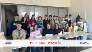 Maturantky představují zdravotnické povolání
